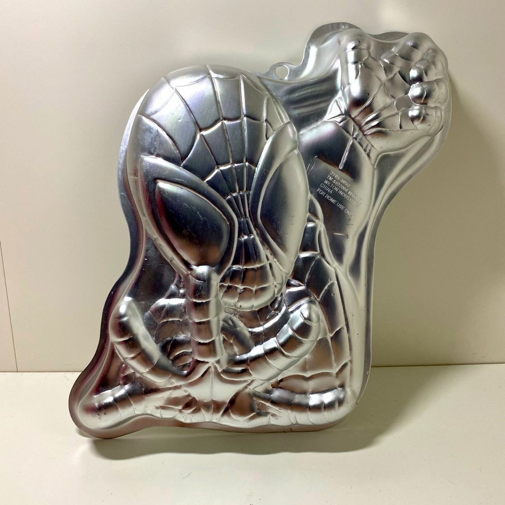 Wilton Spider-Man Cake Pan
